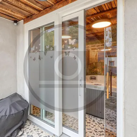 Gorgeous In With Wifi