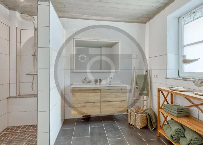 Gorgeous In With Wifi *